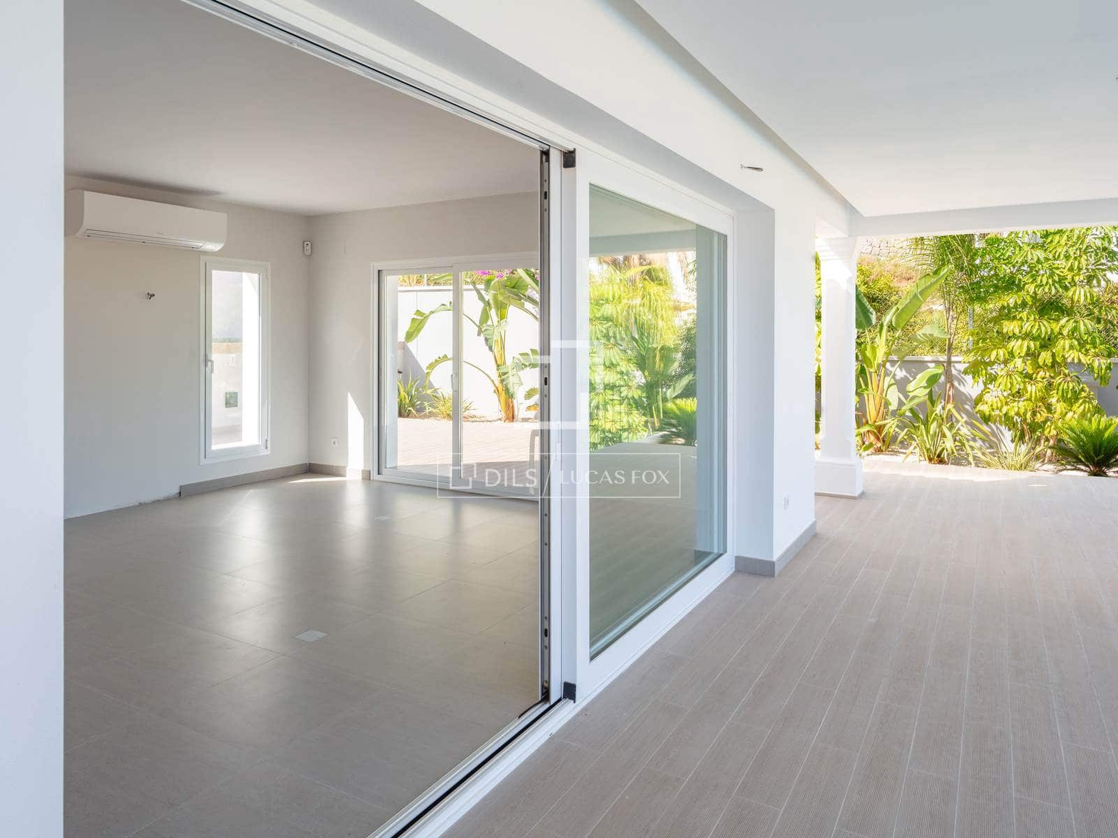 5 chambre Villa/Maison à vendre à Javea / Xabia avec piscine garage - 1 995 000 € (Ref: 10073208)