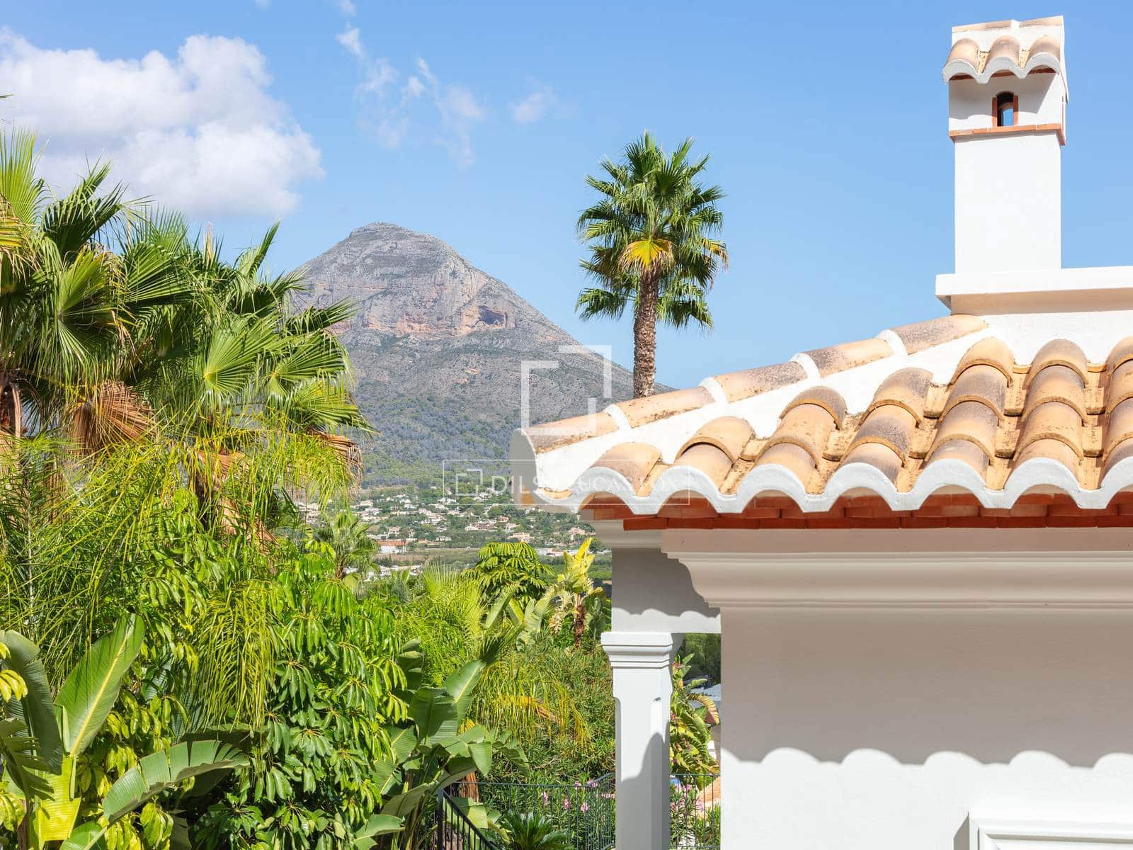 5 chambre Villa/Maison à vendre à Javea / Xabia avec piscine garage - 1 995 000 € (Ref: 10073208)