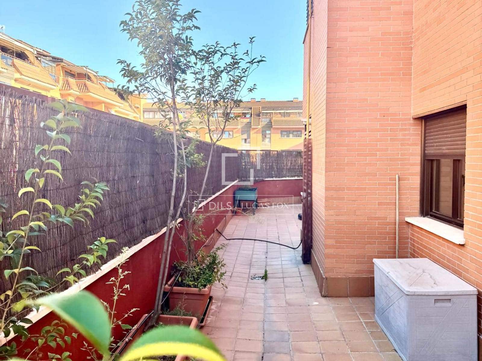 Apartamento de 3 habitaciones en Madrid ciudad en alquiler con piscina garaje - 2.300 € (Ref: 10073326)