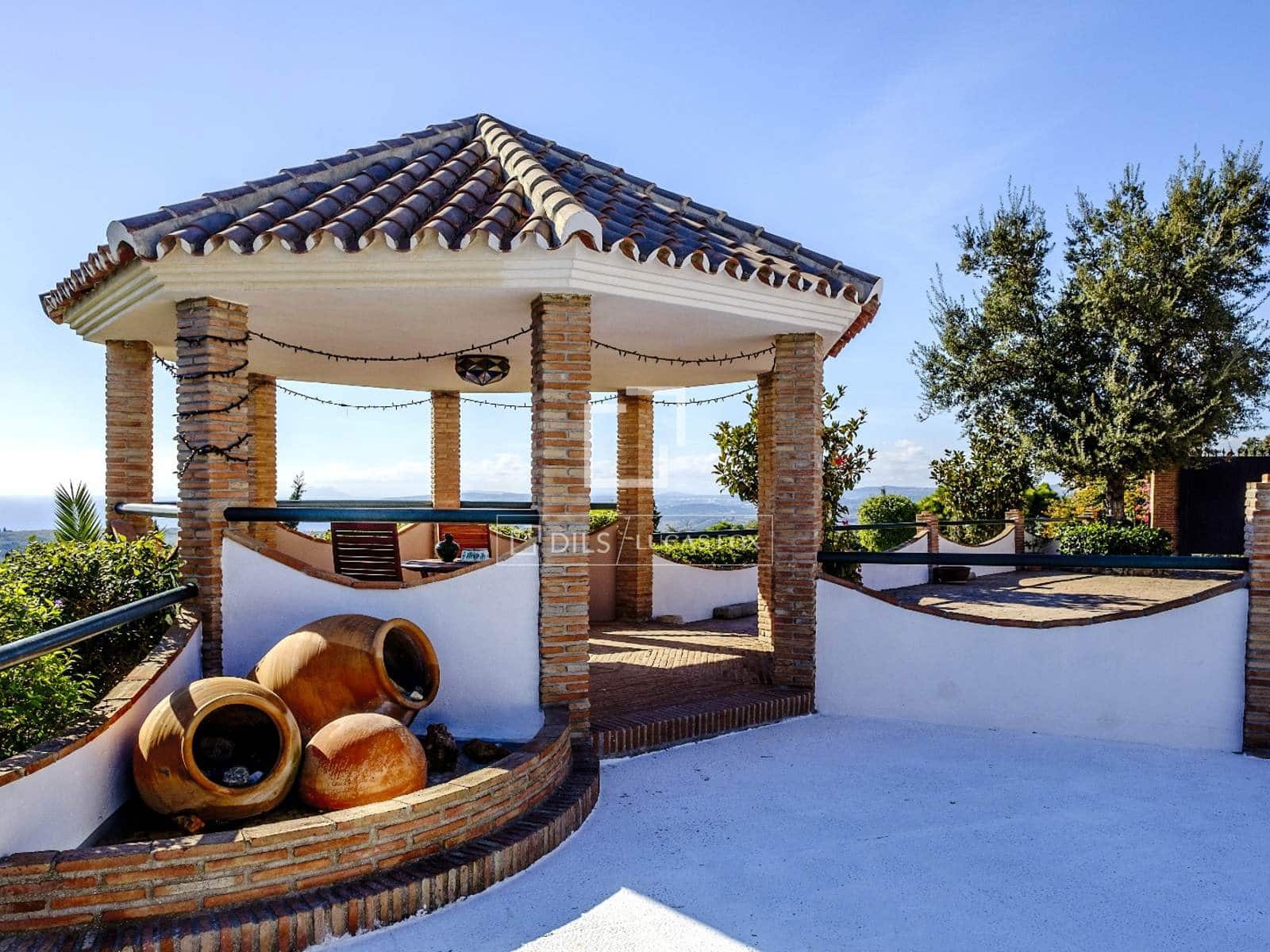 6 Zimmer Villa zu verkaufen in Estepona mit Pool Garage - 1.095.000 € (Ref: 10073327)