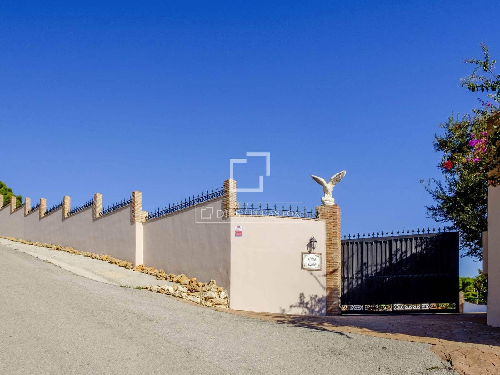 6 Zimmer Villa zu verkaufen in Estepona mit Pool Garage - 1.095.000 € (Ref: 10073327)