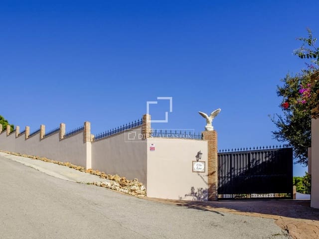 6 Zimmer Villa zu verkaufen in Estepona mit Pool Garage - 1.095.000 € (Ref: 10073327)