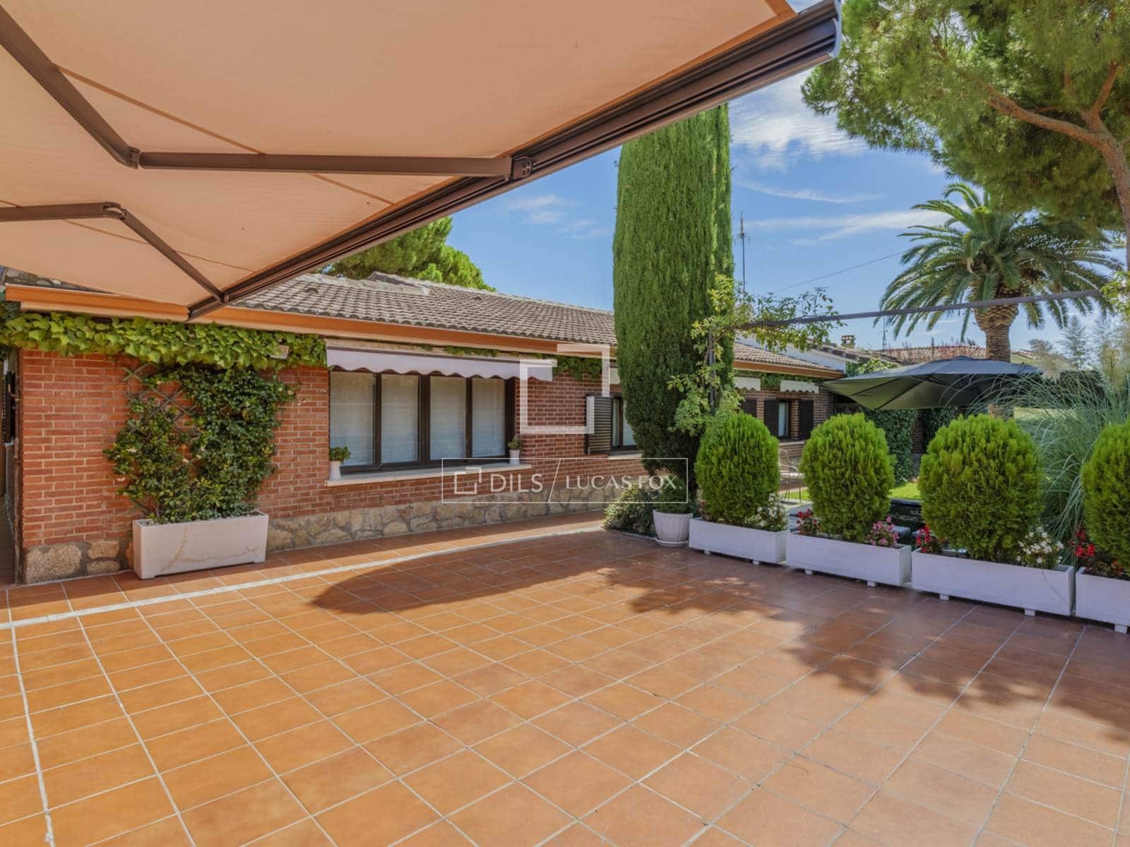 5 chambre Villa/Maison à vendre à Boadilla del Monte avec piscine garage - 1 490 000 € (Ref: 10073328)