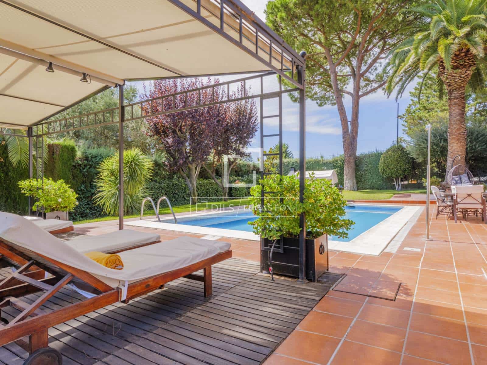 5 chambre Villa/Maison à vendre à Boadilla del Monte avec piscine garage - 1 490 000 € (Ref: 10073328)