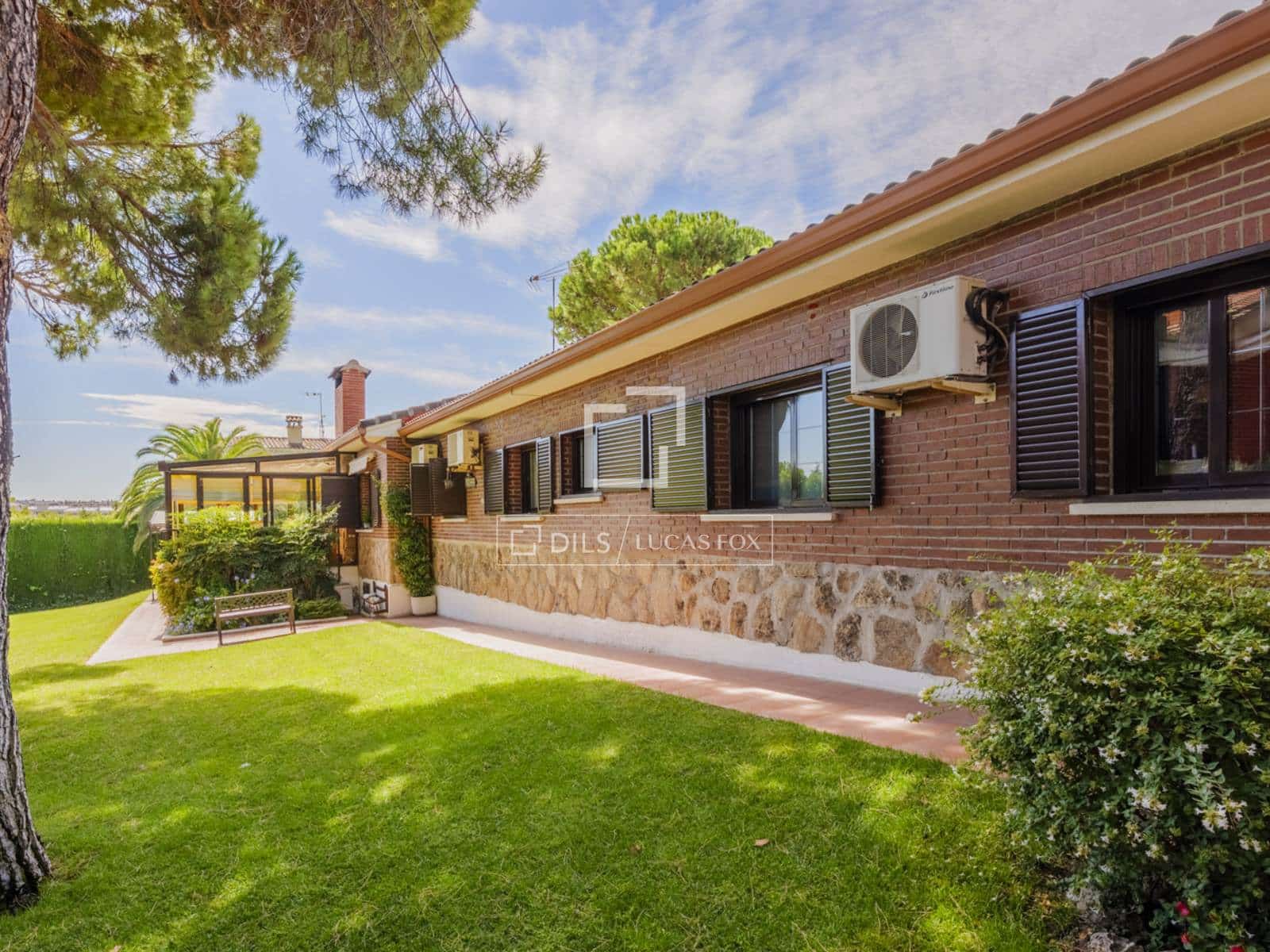 5 chambre Villa/Maison à vendre à Boadilla del Monte avec piscine garage - 1 490 000 € (Ref: 10073328)