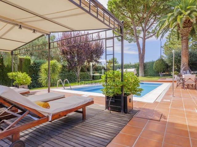 5 chambre Villa/Maison à vendre à Boadilla del Monte avec piscine garage - 1 490 000 € (Ref: 10073328)
