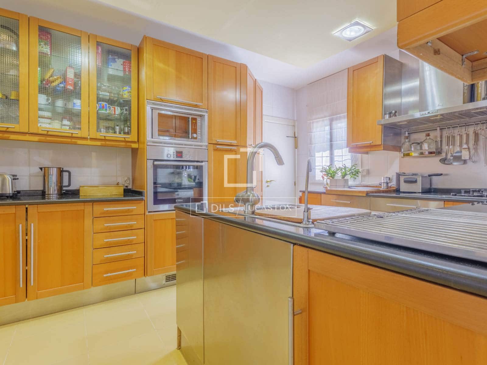 5 chambre Villa/Maison à vendre à Boadilla del Monte avec piscine garage - 1 490 000 € (Ref: 10073328)