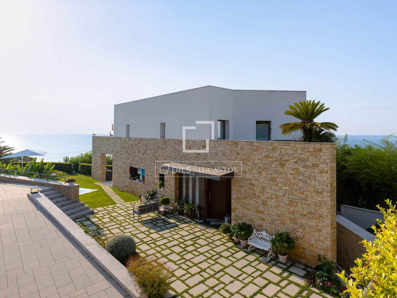 Chalet de 4 habitaciones en Sant Pol de Mar en venta con piscina garaje - 2.850.000 € (Ref: 10074628)
