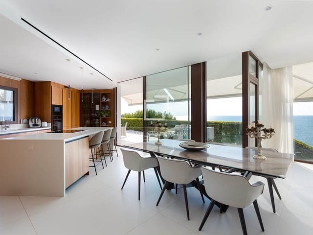 Chalet de 4 habitaciones en Sant Pol de Mar en venta con piscina garaje - 2.850.000 € (Ref: 10074628)