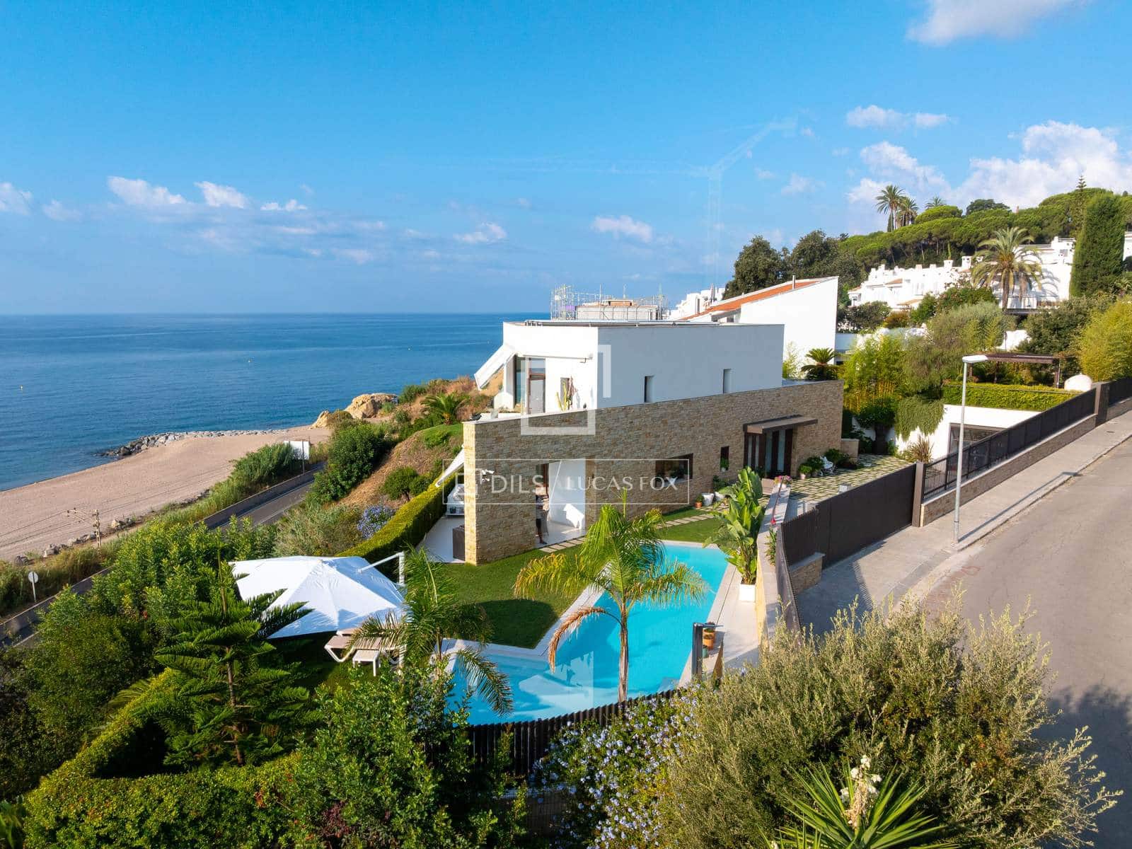 Chalet de 4 habitaciones en Sant Pol de Mar en venta con piscina garaje - 2.850.000 € (Ref: 10074628)