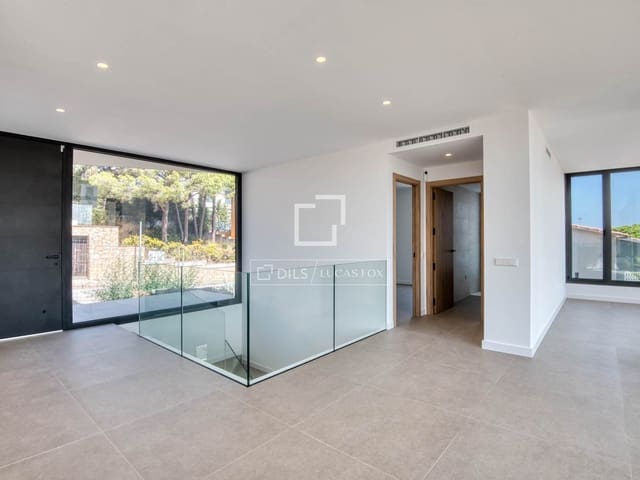 Chalet de 4 habitaciones en Sant Feliu de Guíxols en venta con piscina garaje - 1.300.000 € (Ref: 10074634)