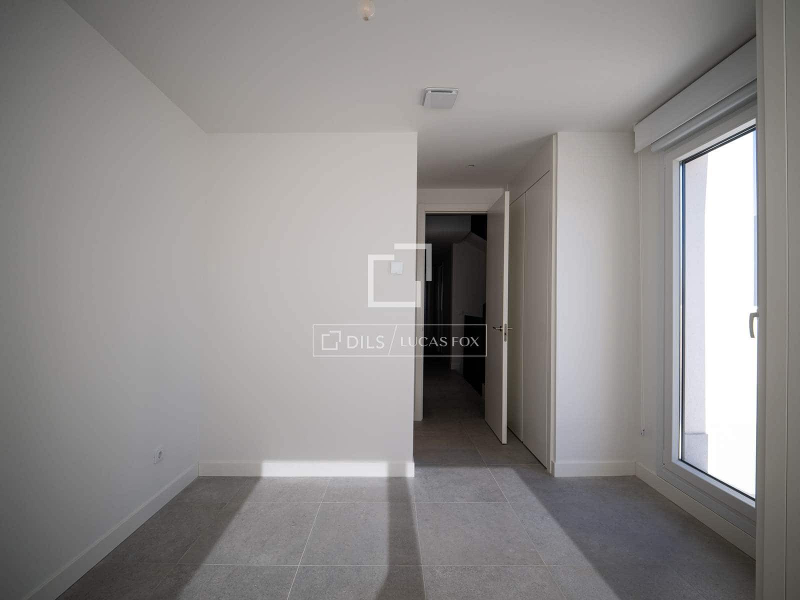 Villa/Maison de 5 chambres à louer à Fuente del Fresno avec piscine garage - 5 600 € (Ref: 10076653)