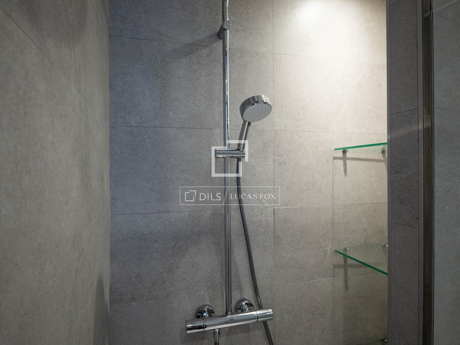Villa/Maison de 5 chambres à louer à Fuente del Fresno avec piscine garage - 5 600 € (Ref: 10076653)