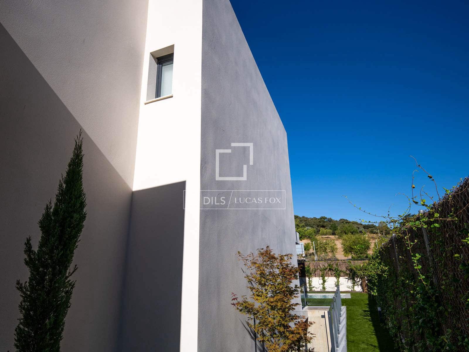 Villa/Maison de 5 chambres à louer à Fuente del Fresno avec piscine garage - 5 600 € (Ref: 10076653)
