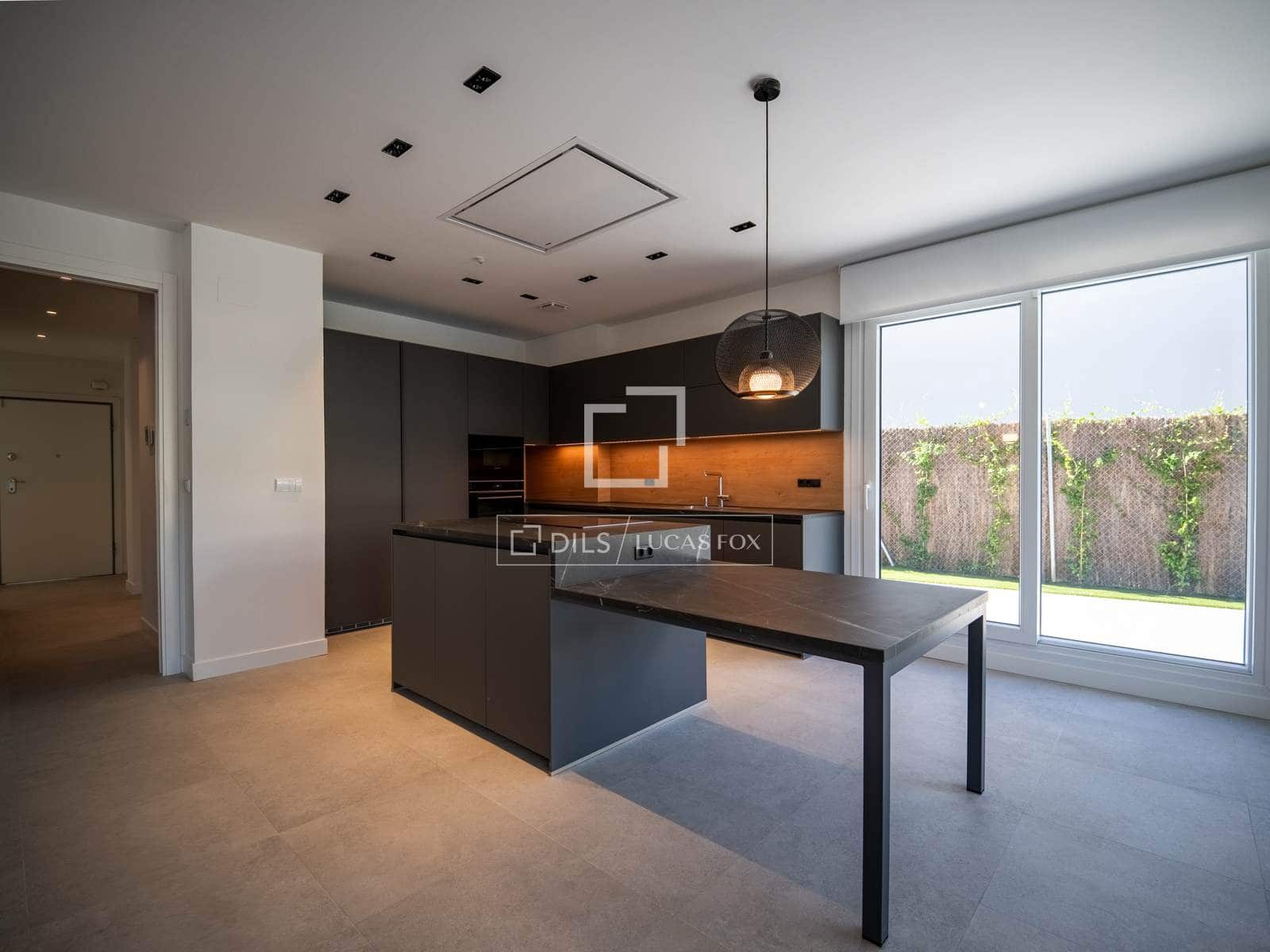 Villa/Maison de 5 chambres à louer à Fuente del Fresno avec piscine garage - 5 600 € (Ref: 10076653)
