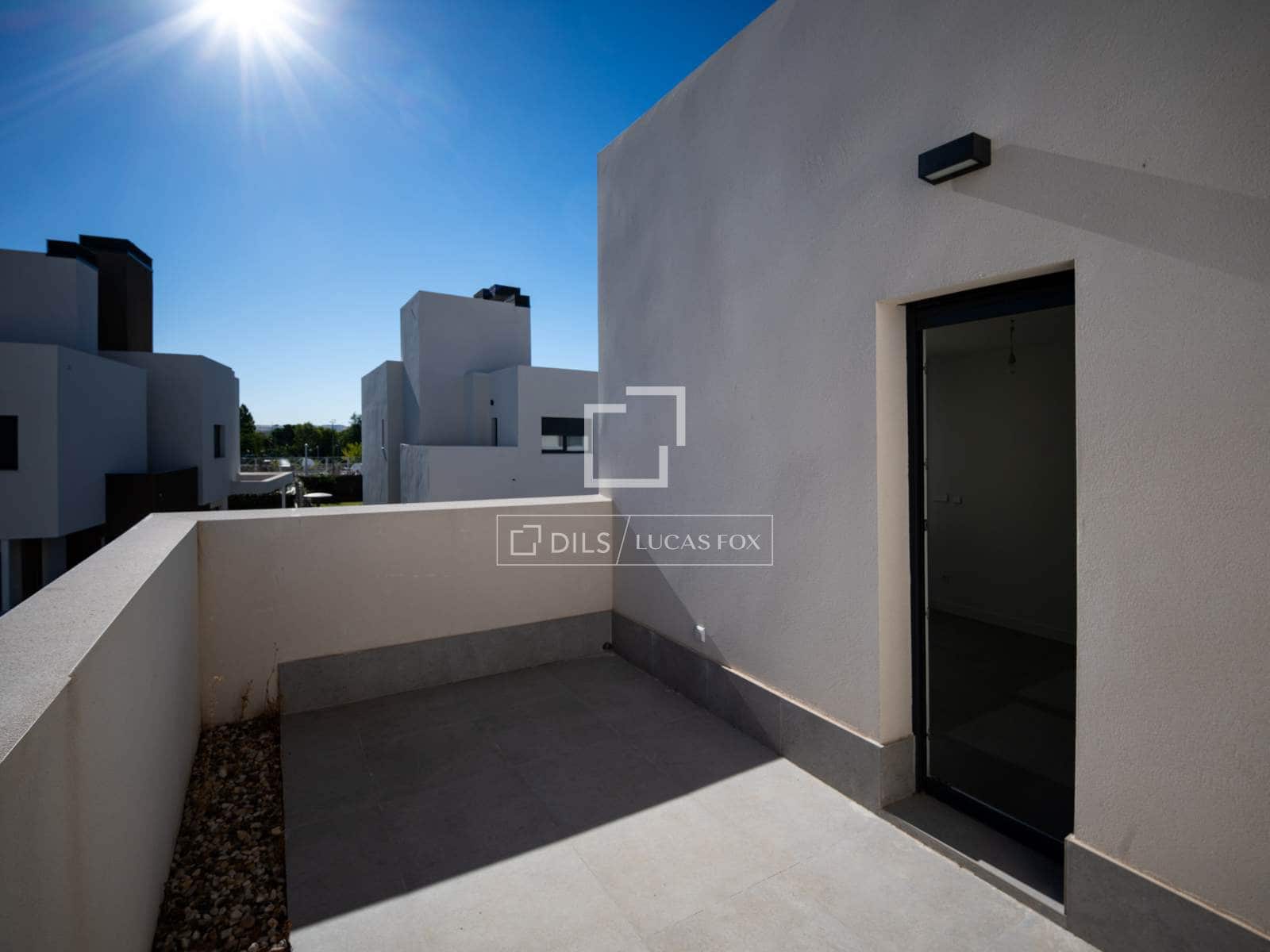 Villa/Maison de 5 chambres à louer à Fuente del Fresno avec piscine garage - 5 600 € (Ref: 10076653)