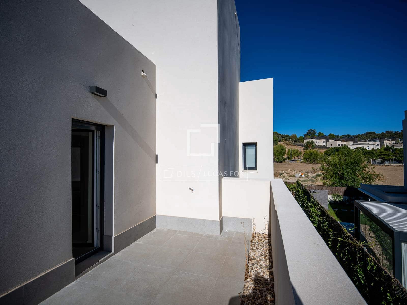 Villa/Maison de 5 chambres à louer à Fuente del Fresno avec piscine garage - 5 600 € (Ref: 10076653)
