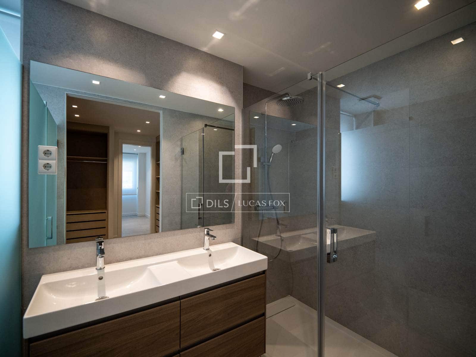 Villa/Maison de 5 chambres à louer à Fuente del Fresno avec piscine garage - 5 600 € (Ref: 10076653)