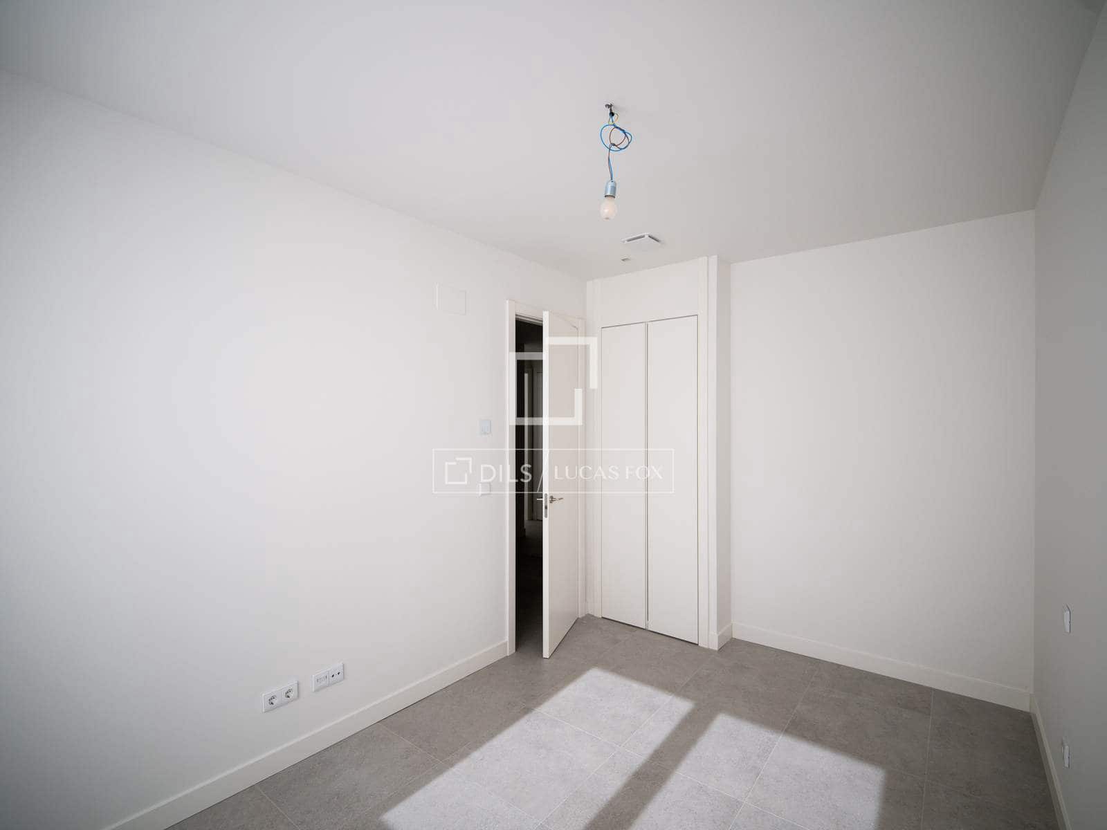 Villa/Maison de 5 chambres à louer à Fuente del Fresno avec piscine garage - 5 600 € (Ref: 10076653)