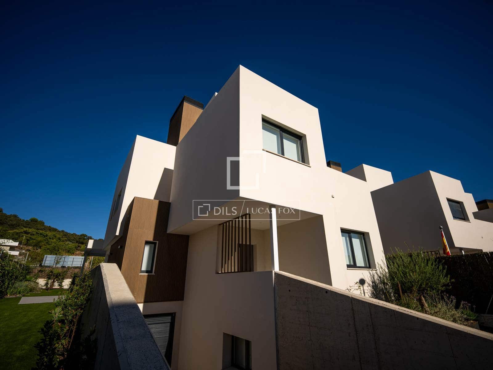 Villa/Maison de 5 chambres à louer à Fuente del Fresno avec piscine garage - 5 600 € (Ref: 10076653)