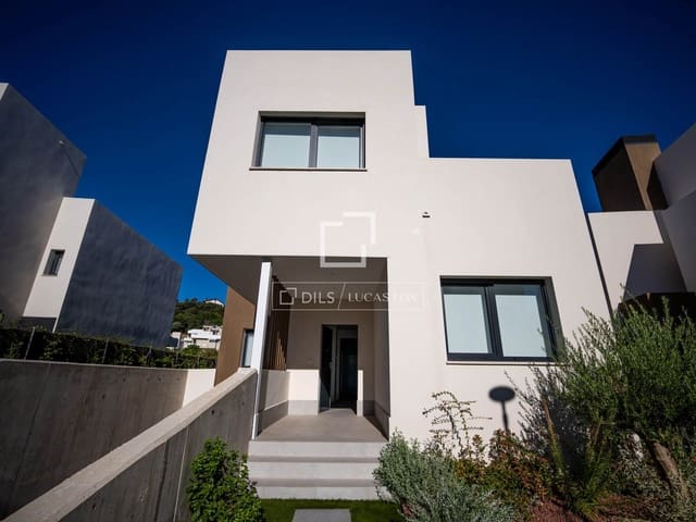 Villa/Maison de 5 chambres à louer à Fuente del Fresno, San Sebastián de los Reyes avec piscine garage - 5 600 € (Ref: 10076653)