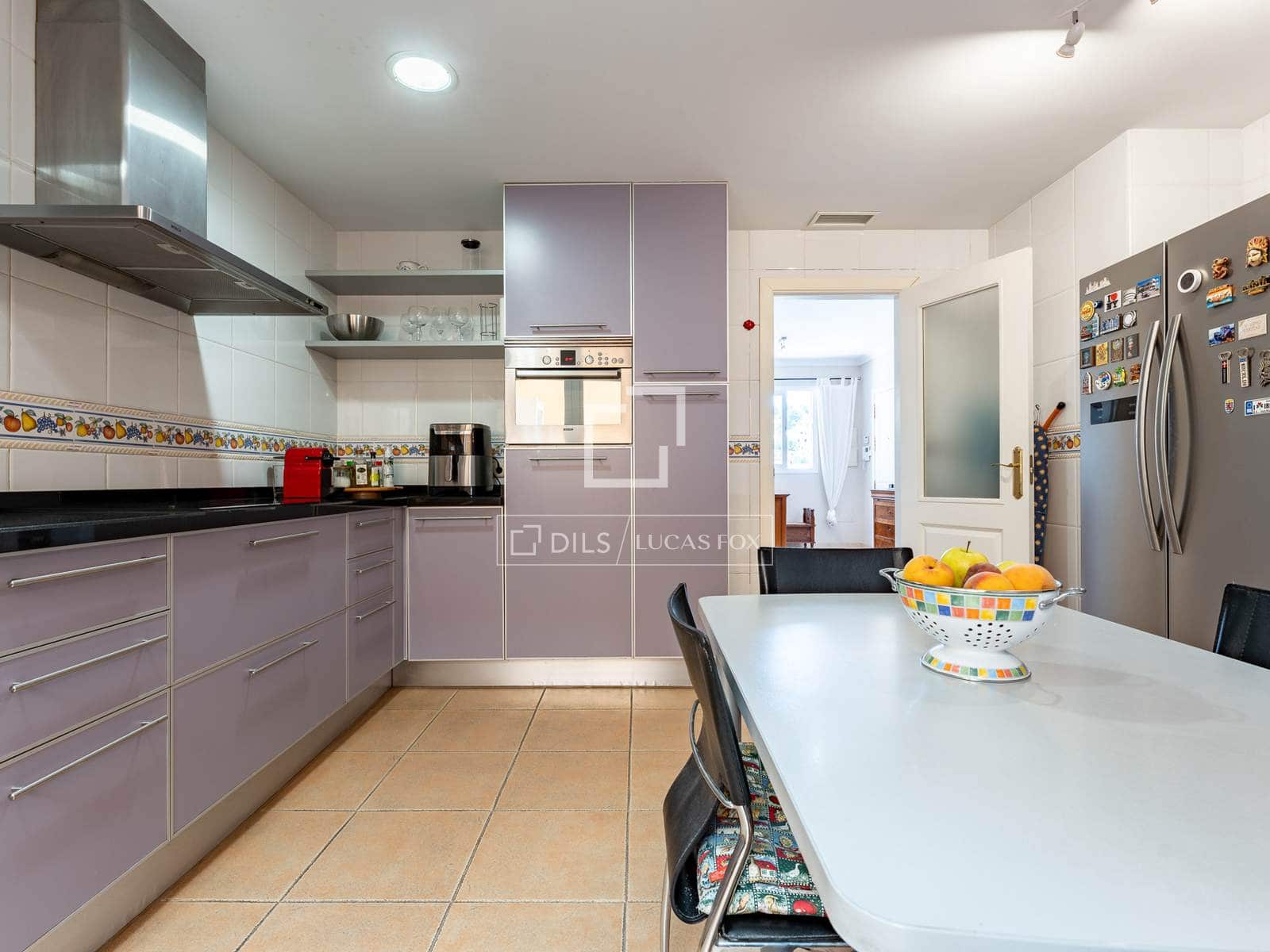 4 bedroom Villa for sale in Malaga city with pool garage - € 2,400,000 (Ref: 10076813)