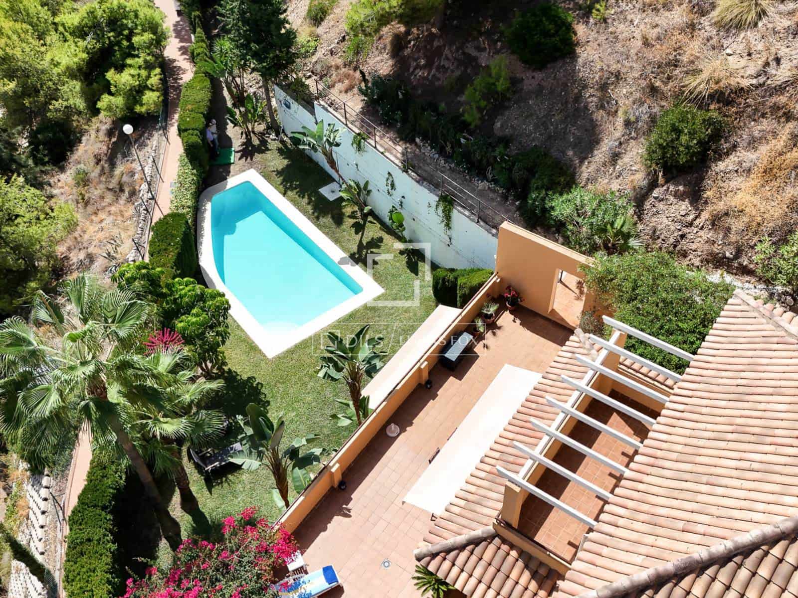 4 bedroom Villa for sale in Malaga city with pool garage - € 2,400,000 (Ref: 10076813)