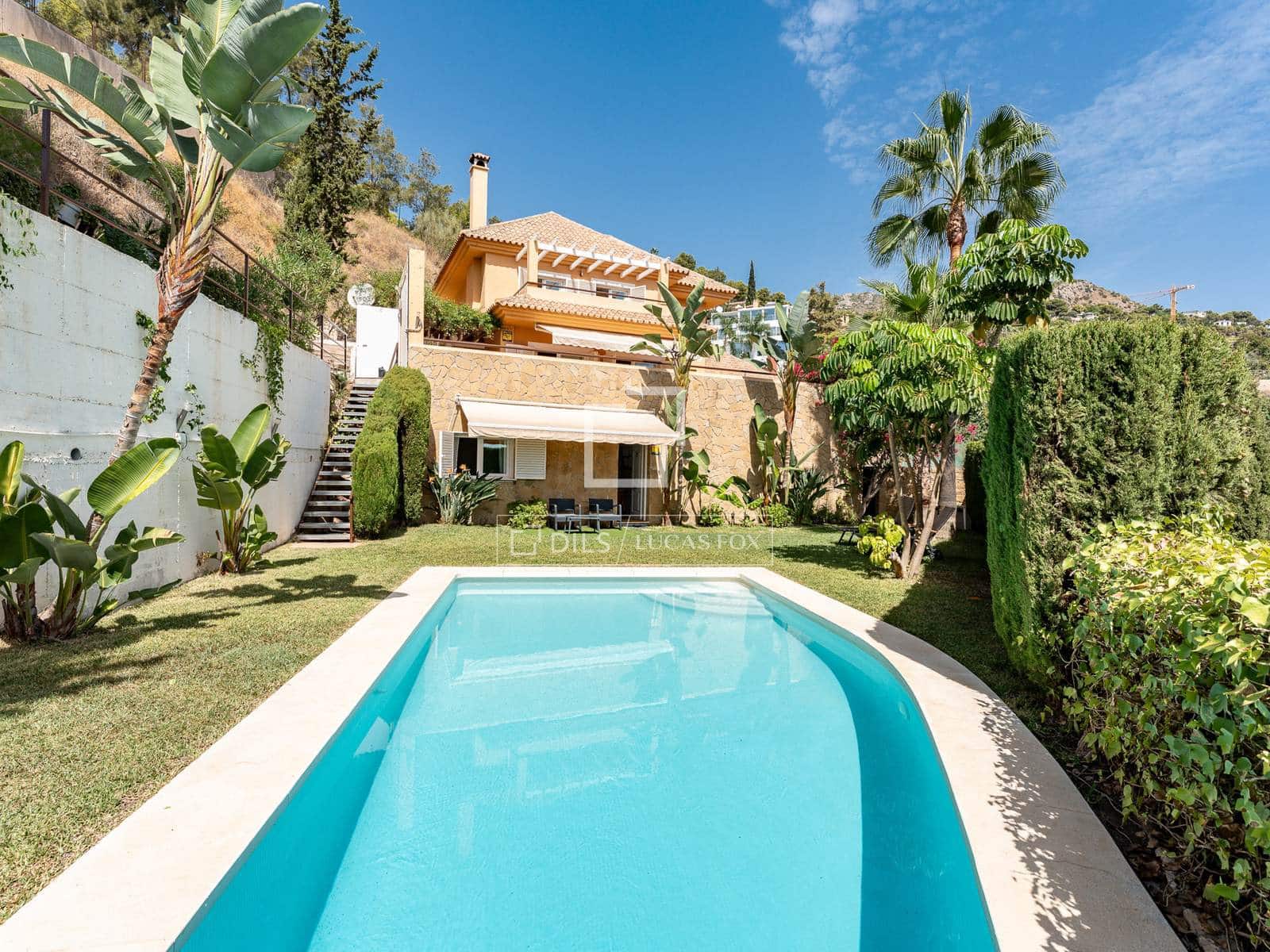 4 bedroom Villa for sale in Malaga city with pool garage - € 2,400,000 (Ref: 10076813)
