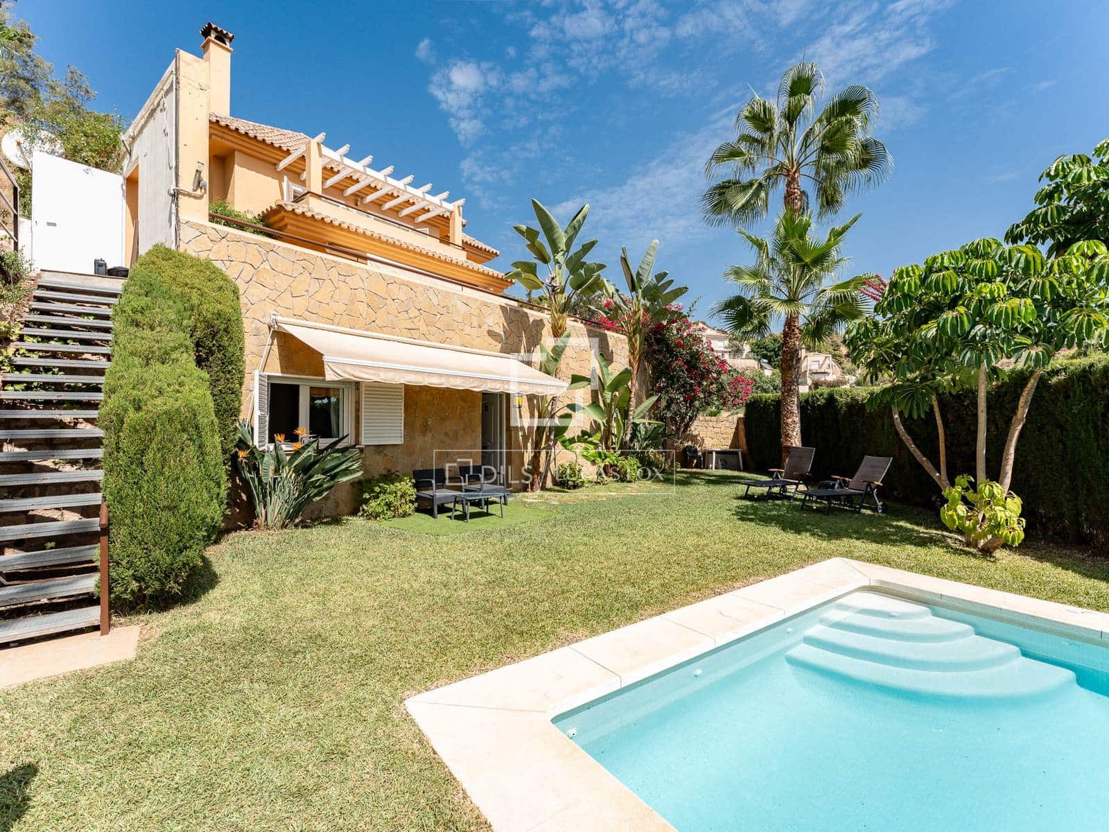 4 bedroom Villa for sale in Malaga city with pool garage - € 2,400,000 (Ref: 10076813)