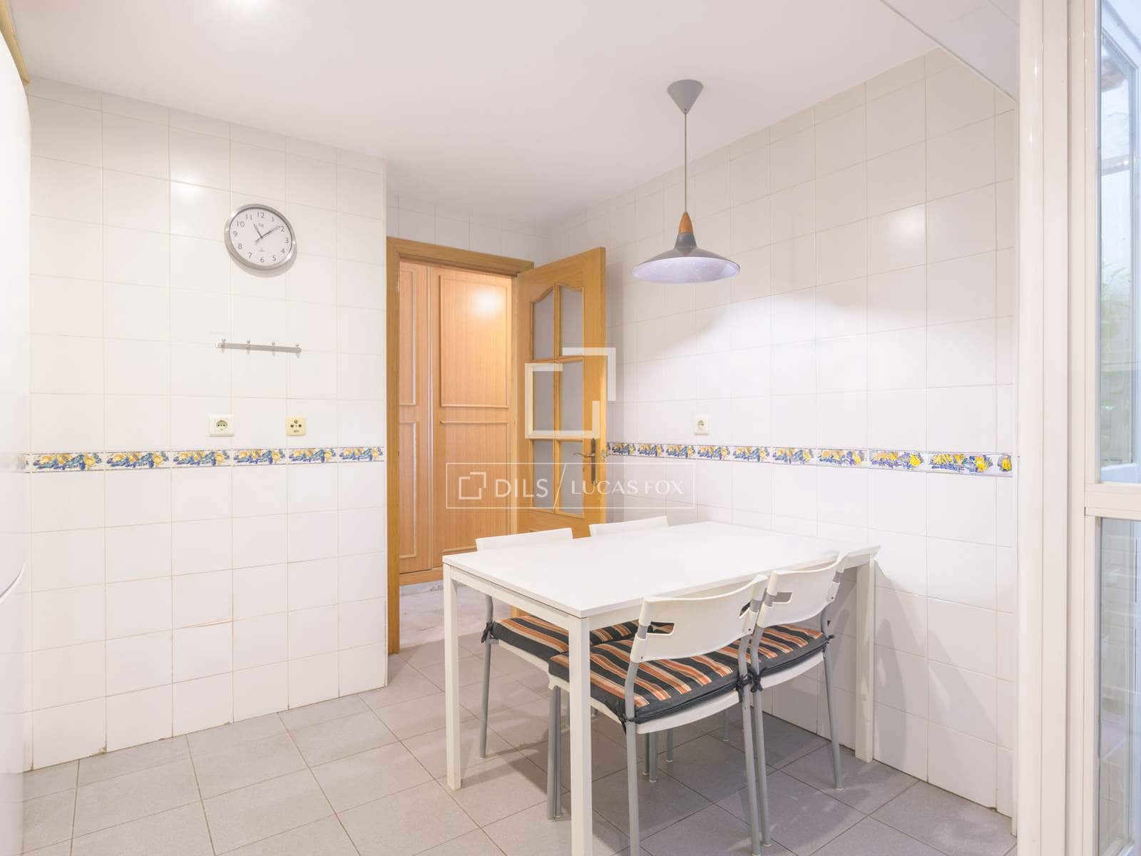 3 bedroom Apartment for sale in Malaga city with garage - € 1,080,000 (Ref: 10076814)