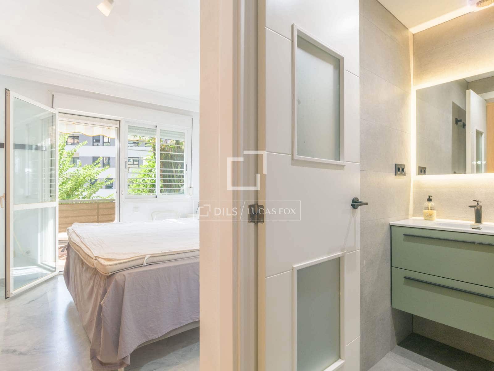 3 bedroom Apartment for sale in Malaga city with garage - € 1,080,000 (Ref: 10076814)