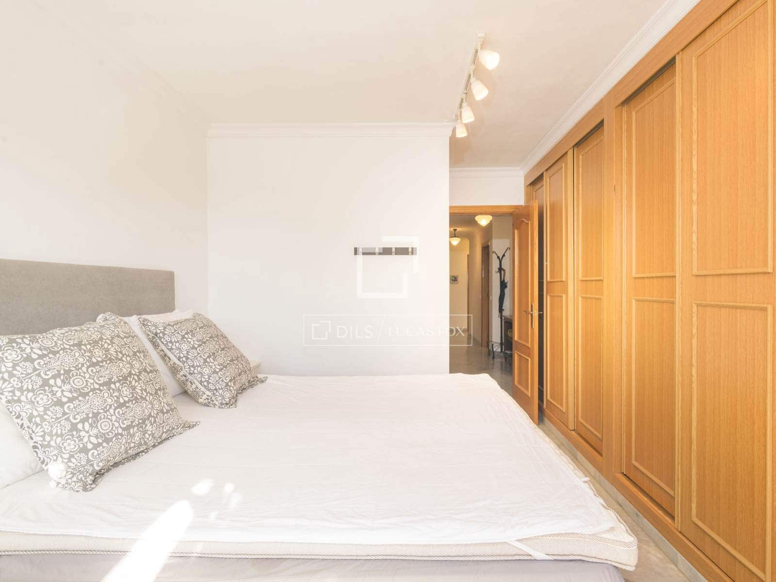 3 bedroom Apartment for sale in Malaga city with garage - € 1,080,000 (Ref: 10076814)