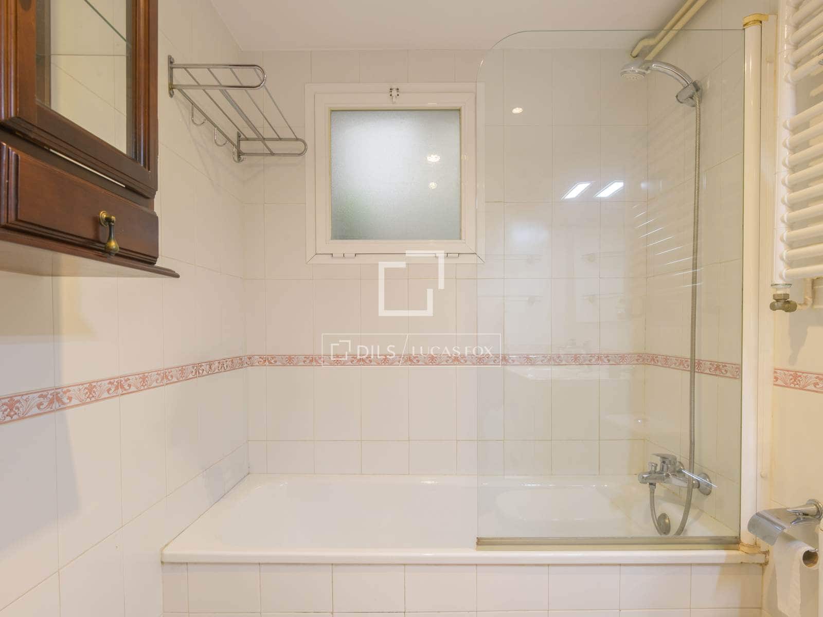 3 bedroom Apartment for sale in Malaga city with garage - € 1,080,000 (Ref: 10076814)