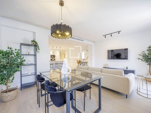 3 makuuhuone Huoneisto myytävänä paikassa Valencia kaupunki - 690 000 € (Ref: 10076815)