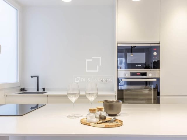3 makuuhuone Huoneisto myytävänä paikassa Valencia kaupunki - 690 000 € (Ref: 10076815)