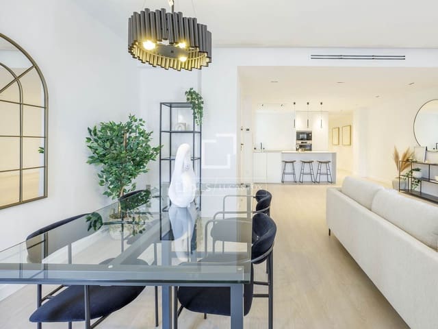 3 makuuhuone Huoneisto myytävänä paikassa Valencia kaupunki - 690 000 € (Ref: 10076815)