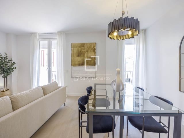 3 makuuhuone Huoneisto myytävänä paikassa Valencia kaupunki - 690 000 € (Ref: 10076815)
