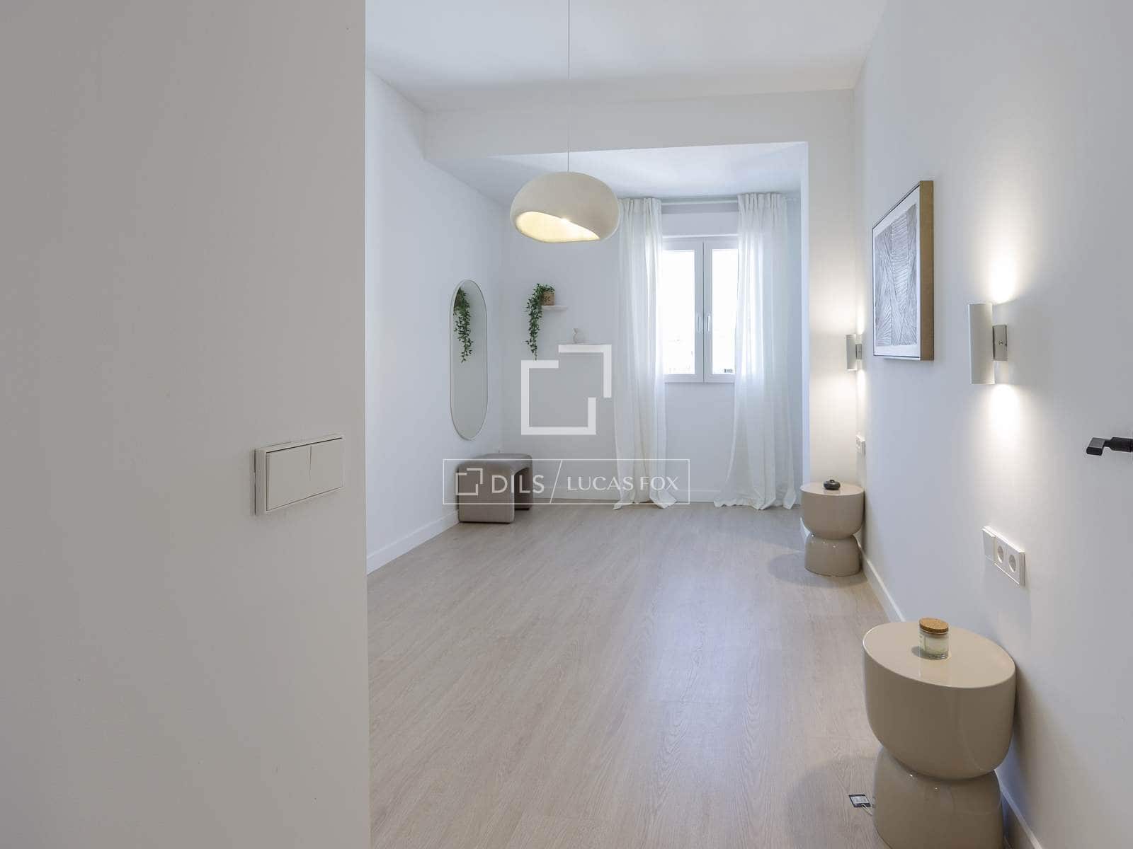 3 makuuhuone Huoneisto myytävänä paikassa Valencia kaupunki - 690 000 € (Ref: 10076815)