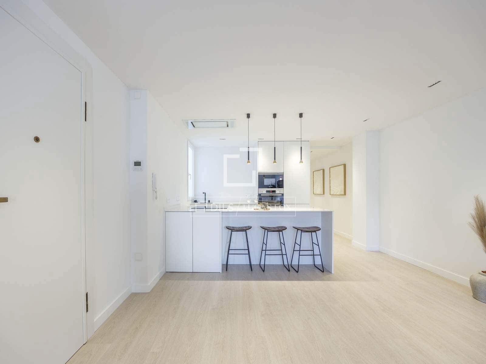 3 makuuhuone Huoneisto myytävänä paikassa Valencia kaupunki - 690 000 € (Ref: 10076815)