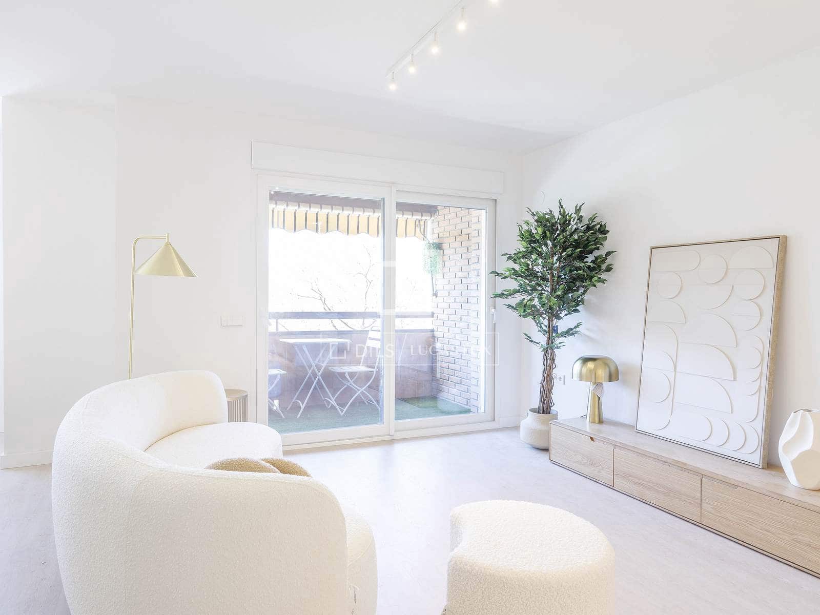 3 makuuhuone Huoneisto myytävänä paikassa Valencia kaupunki - 690 000 € (Ref: 10076815)