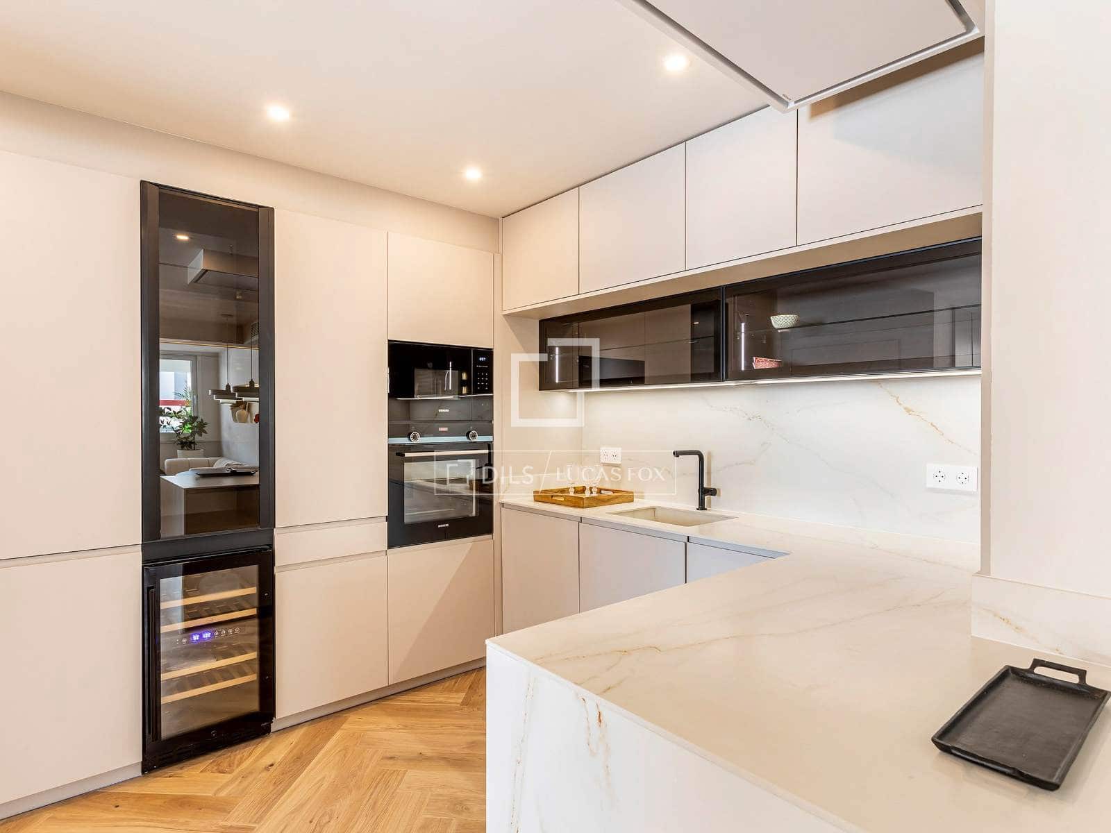 3 sypialnia Penthouse na sprzedaż w Miasto Walencja z garażem - 1 800 000 € (Ref: 10076816)