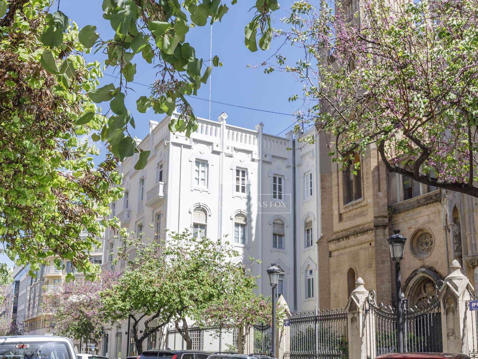 3 sypialnia Penthouse na sprzedaż w Miasto Walencja z garażem - 1 800 000 € (Ref: 10076816)