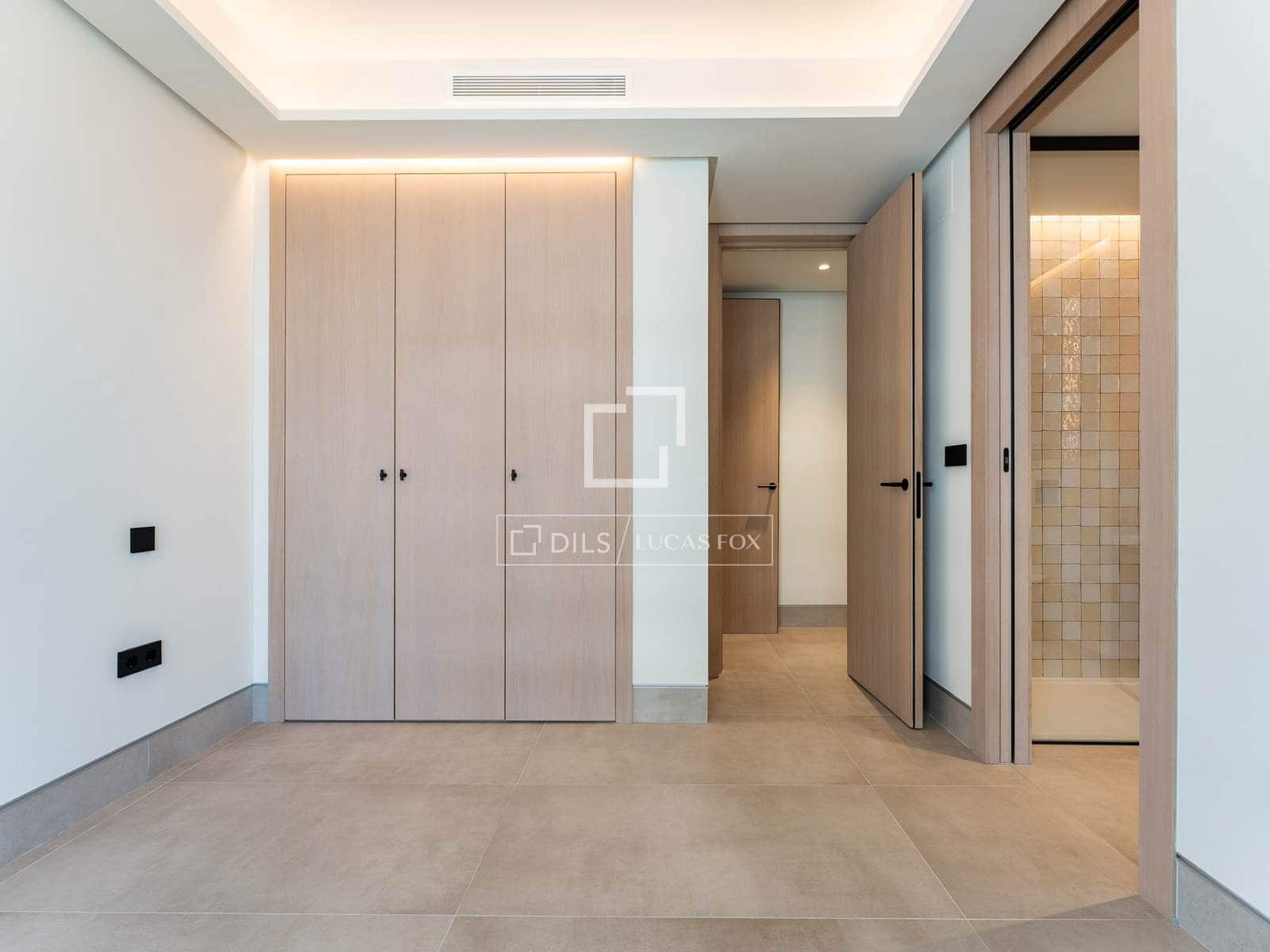 4 soverom Leilighet til salgs i Malaga by med svømmebasseng garasje - € 2 330 000 (Ref: 10076978)