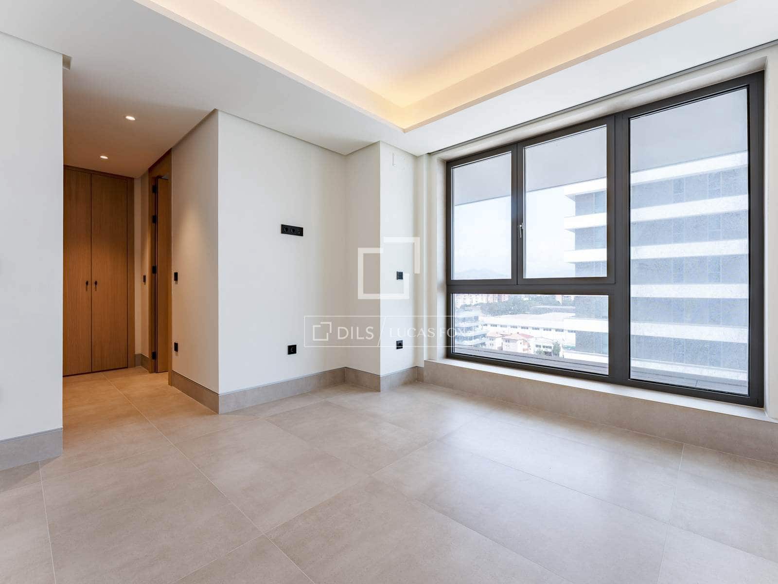 4 soverom Leilighet til salgs i Malaga by med svømmebasseng garasje - € 2 330 000 (Ref: 10076978)