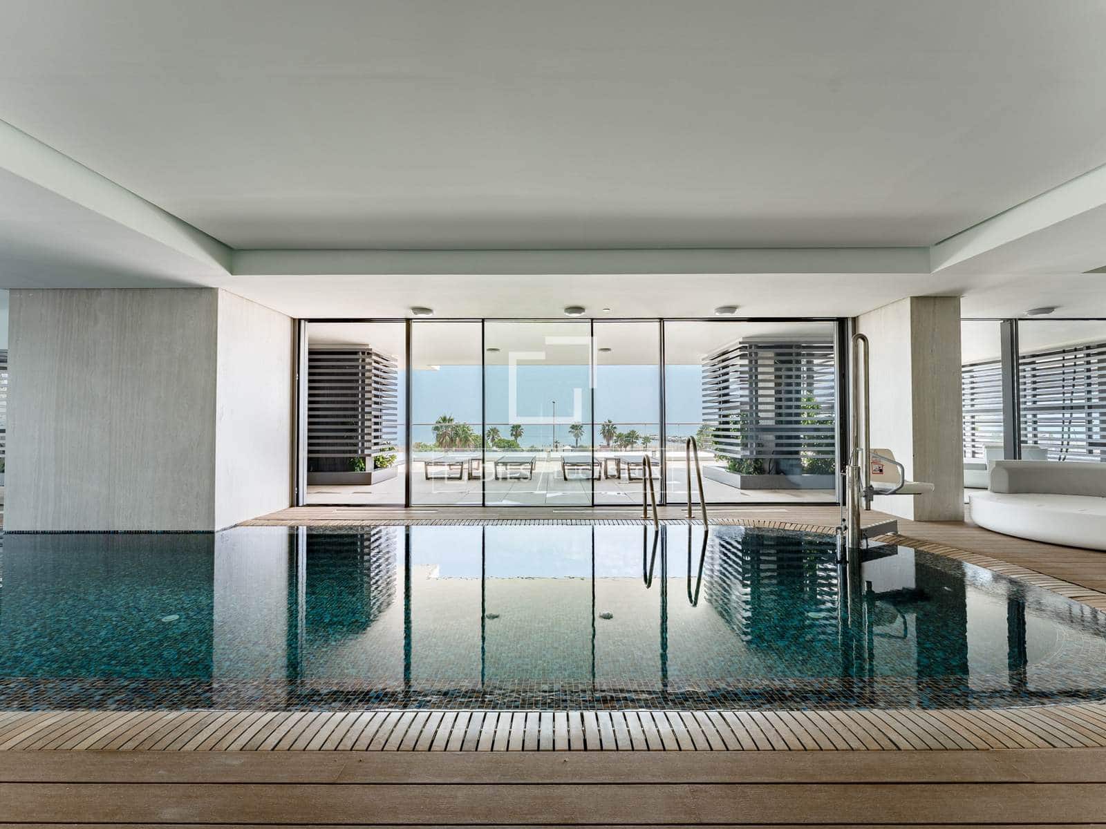 4 soverom Leilighet til salgs i Malaga by med svømmebasseng garasje - € 2 330 000 (Ref: 10076978)