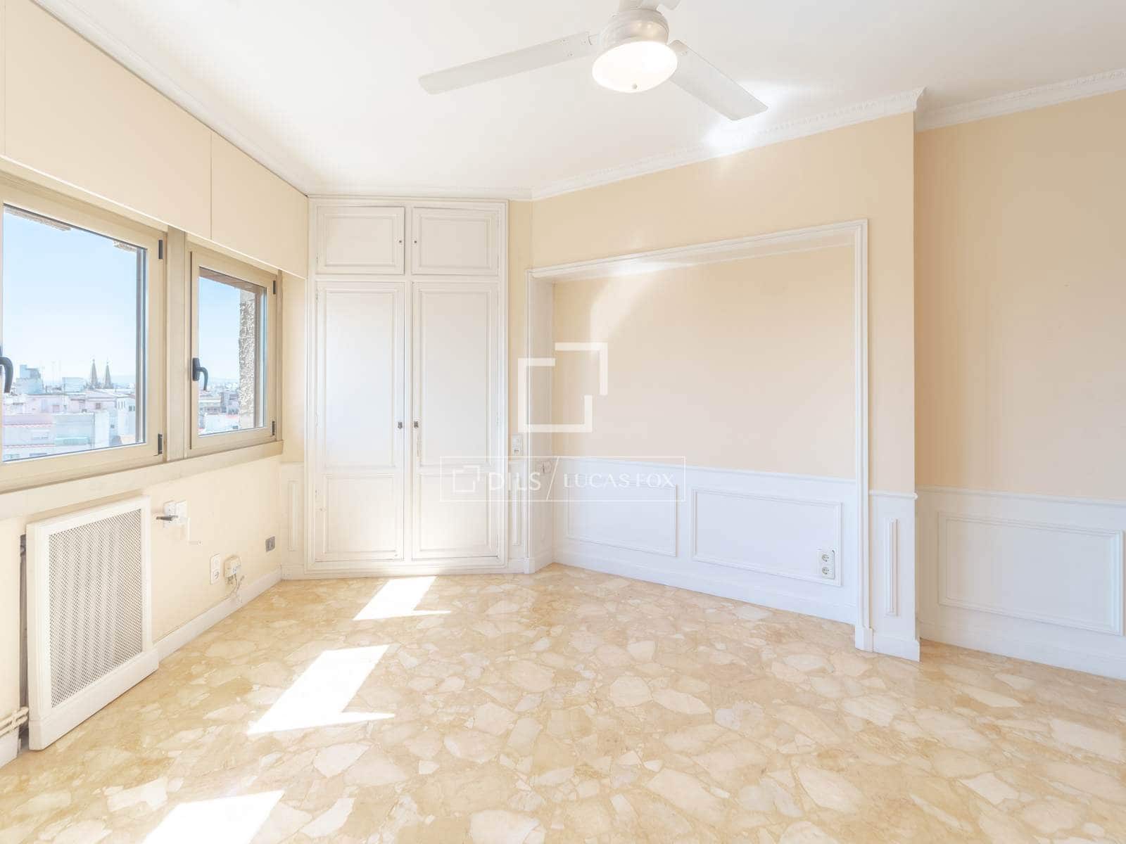 3 sovrum Lägenhet att hyra i Valencia stad - 2 500 € (Ref: 10076979)