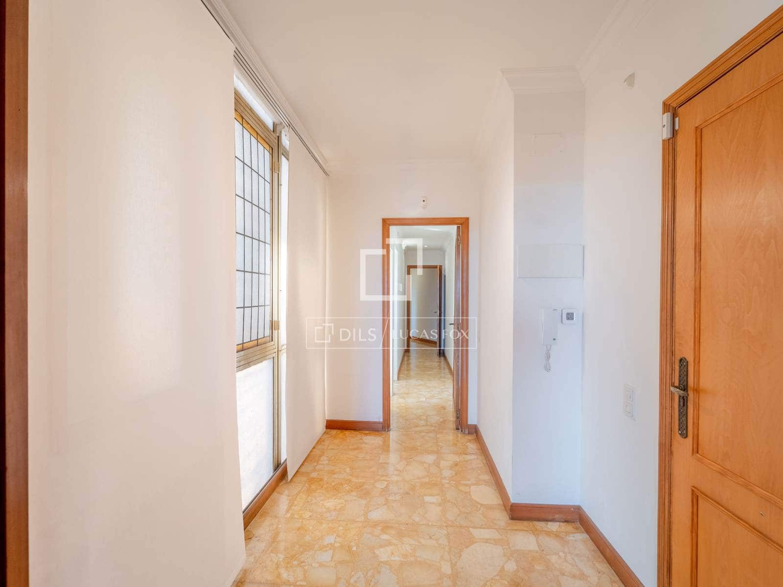 3 sovrum Lägenhet att hyra i Valencia stad - 2 500 € (Ref: 10076979)