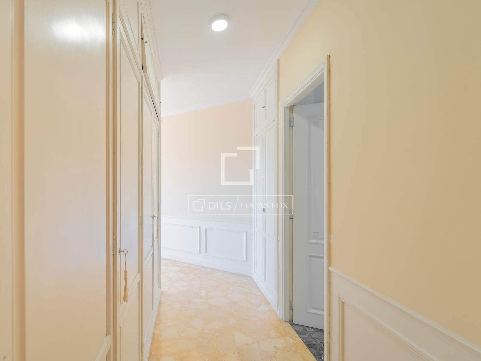 3 sovrum Lägenhet att hyra i Valencia stad - 2 500 € (Ref: 10076979)