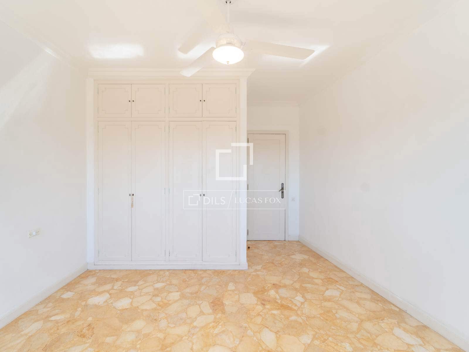3 sovrum Lägenhet att hyra i Valencia stad - 2 500 € (Ref: 10076979)