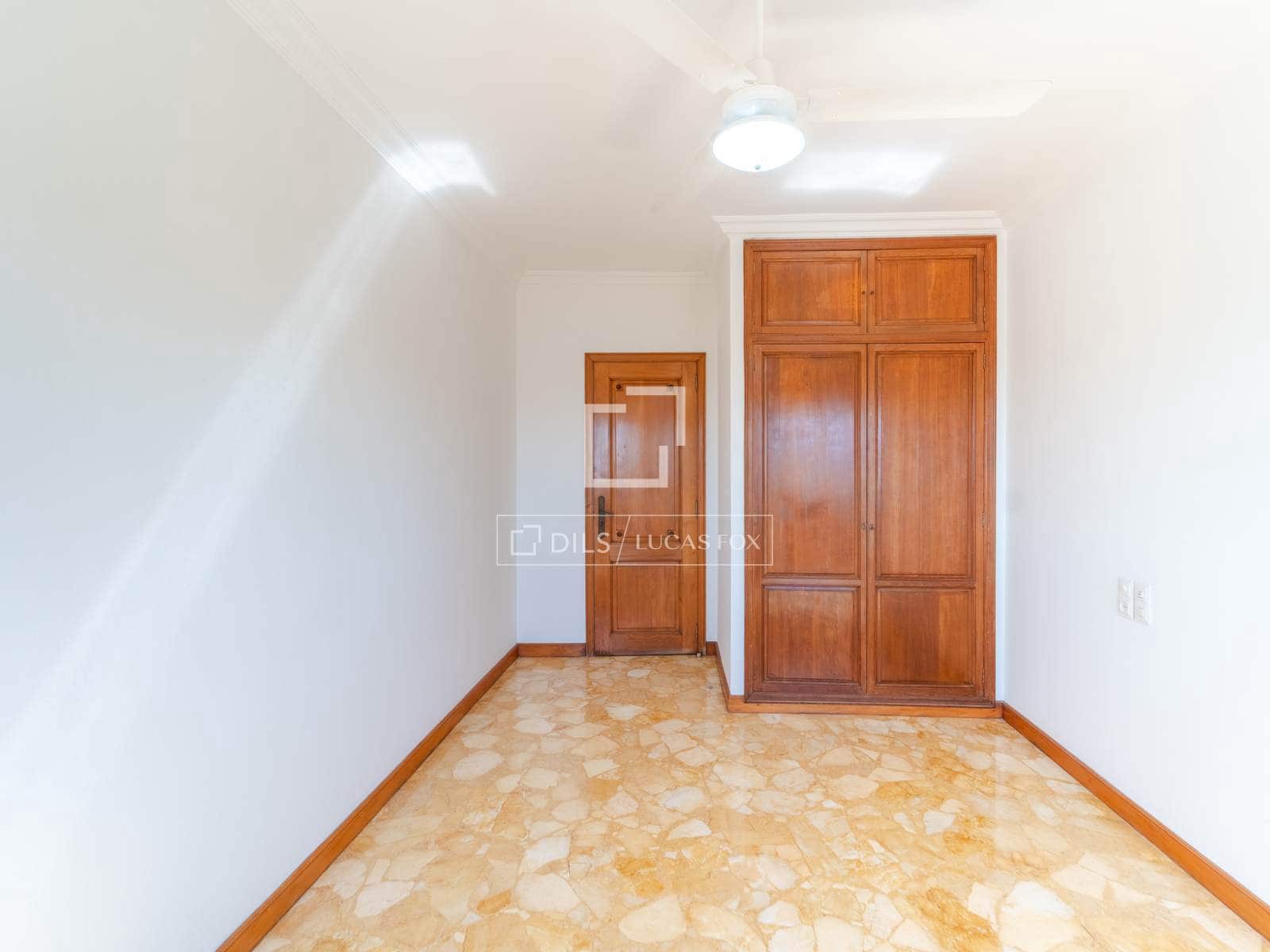 3 sovrum Lägenhet att hyra i Valencia stad - 2 500 € (Ref: 10076979)